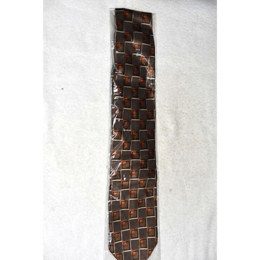 NIP Kilburne & Fitch Big & Tall 100% Silk Geo Design Striking Tie